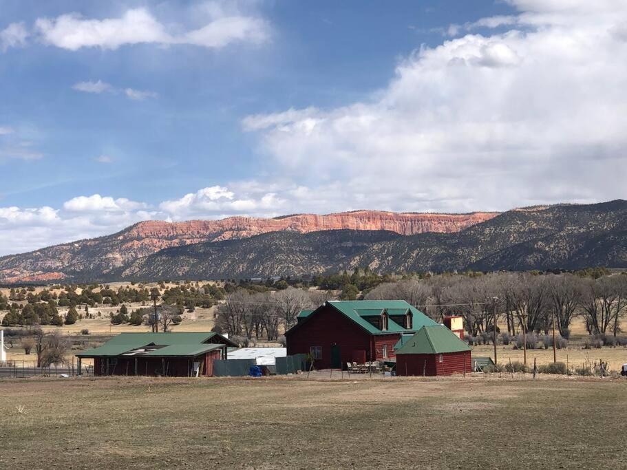 Coddiwomple Cottage, Bryce Canyon Хеч Екстериор снимка